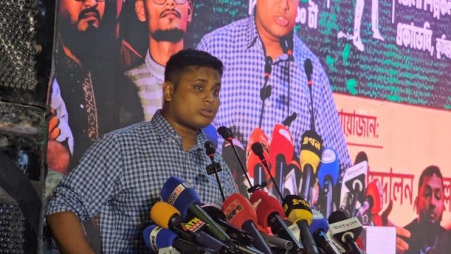 বিএনপির রাজনীতি চলে আওয়ামী লীগের টাকায়: হাসনাত আব্দুল্লাহ