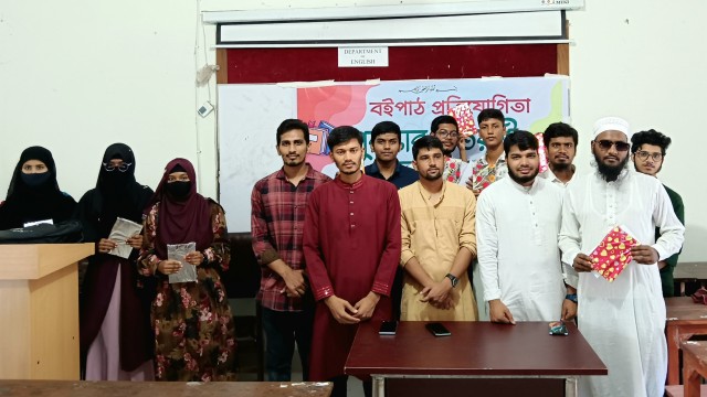 ছবিঃ আলোকিত গৌড়