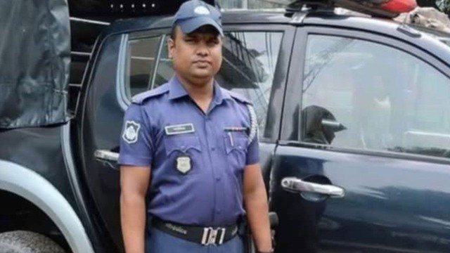 চুয়াডাঙ্গায় পুলিশ সদস্যের ঝুলন্ত মরদেহ উদ্ধার