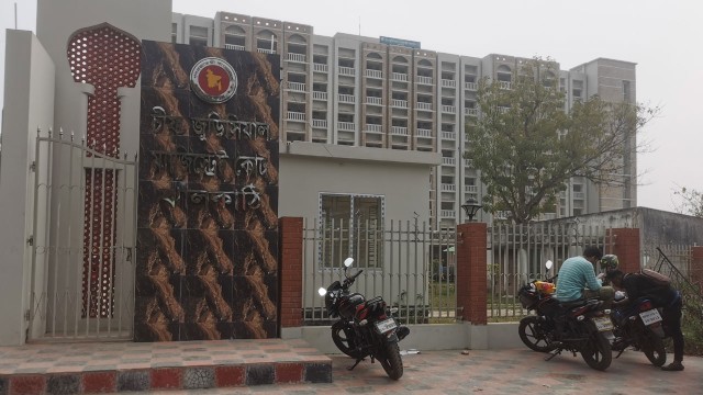ঝালকাঠিতে মিথ্যা ধর্ষণ মামলার দায়ে এক নারী কারাগারে