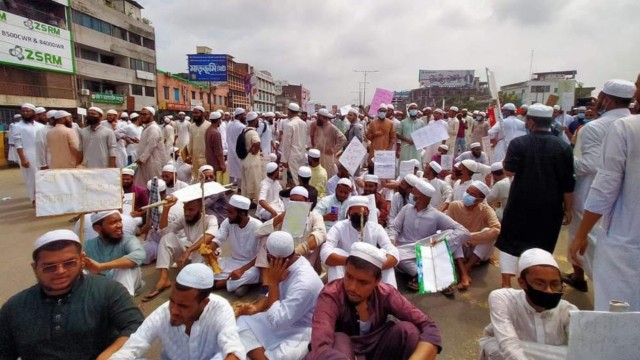 জুলাই আন্দোলনে শহীদ মাদরাসা শিক্ষার্থী ও আলেমদের তালিকা প্রকাশ