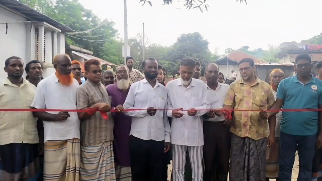 ভোলাহাটে ২৫ বছর পর পুনরায় চালু হলো ঐতিহ্যবাহী বুধবারি হাট