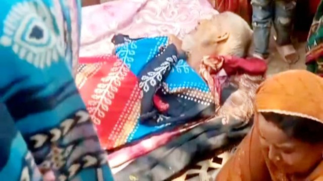 গোমস্তাপুরে পূর্ব শত্রুতার জেরধরে প্রতিপক্ষের হামলায় নিহত-১,আহত-১১