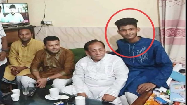 প্রধান উপদেষ্টা ও সেনাবাহিনীকে নিয়ে কটাক্ষ করেও ধরা ছোয়ার বাইরে ছাত্রলীগ নেতা